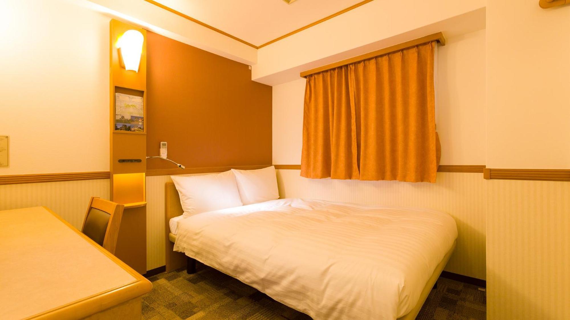 Toyoko Inn Nihombashi Bakurocho Токио Номер фото